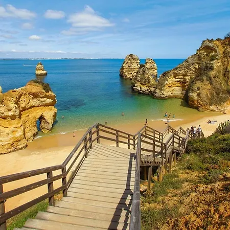 Blue Moon بيت ضيافة