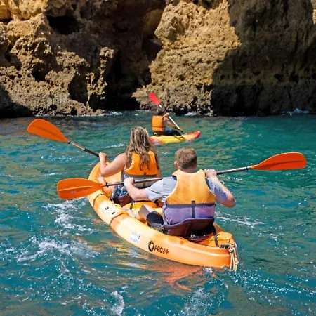 Blue Moon بيت ضيافة لاغوس